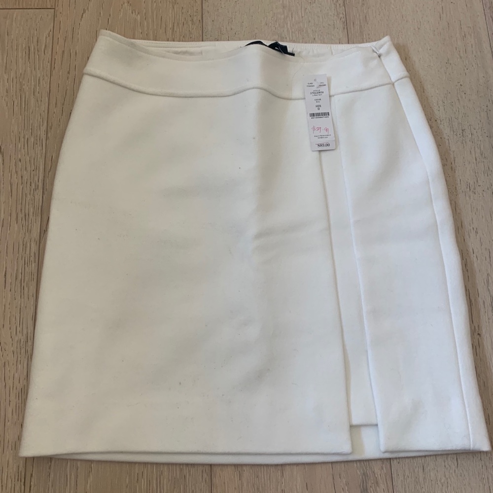White House Black Market Thick Material Skirt